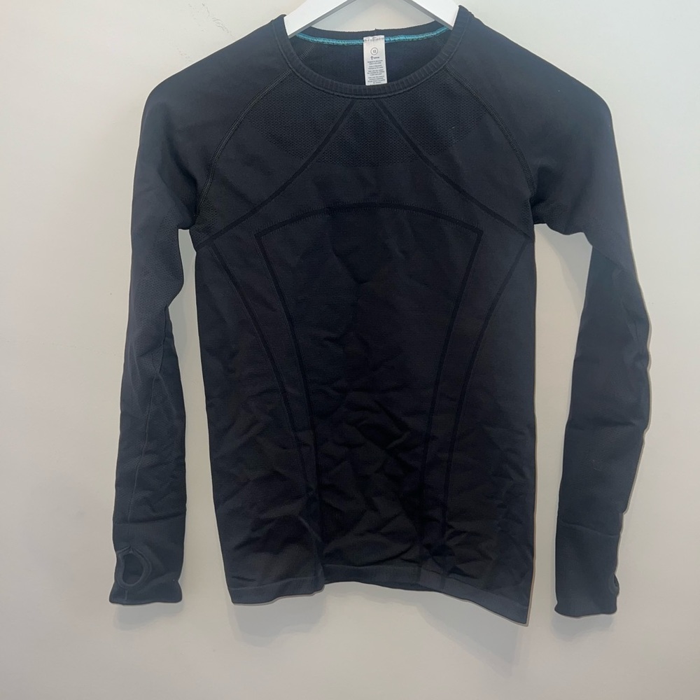 Ivivva black long sleeve top